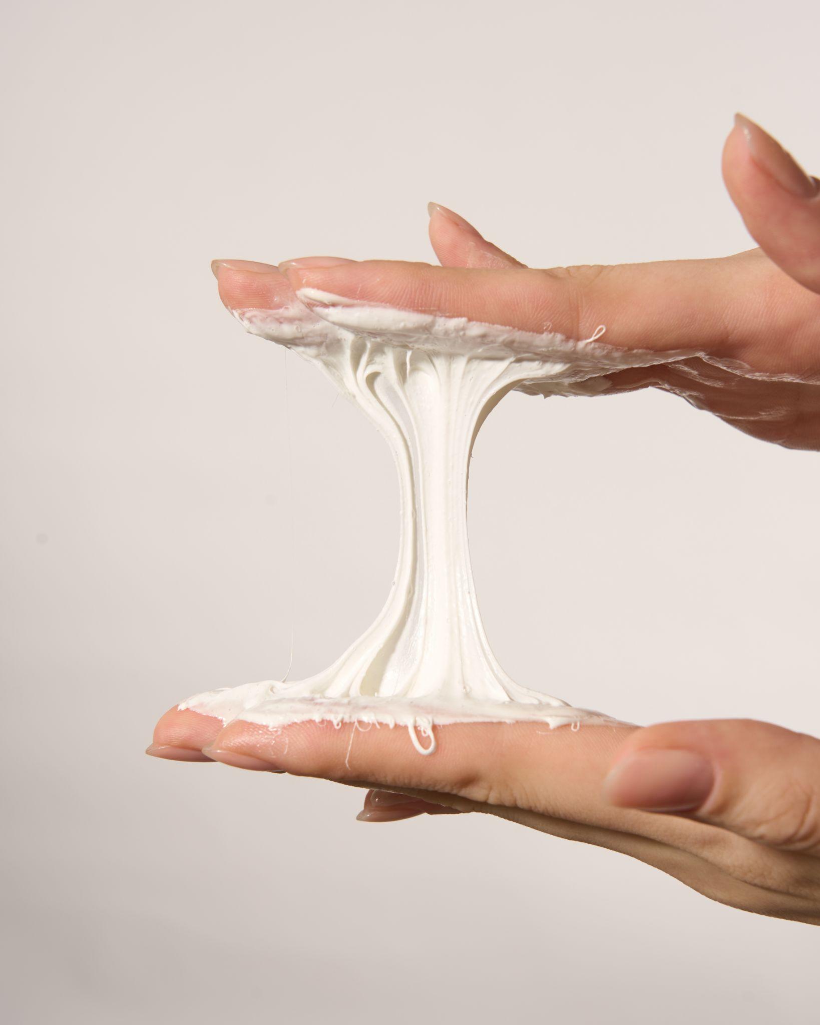 BAKUCHIOL CLING-TO-CLEAN CLEANSER